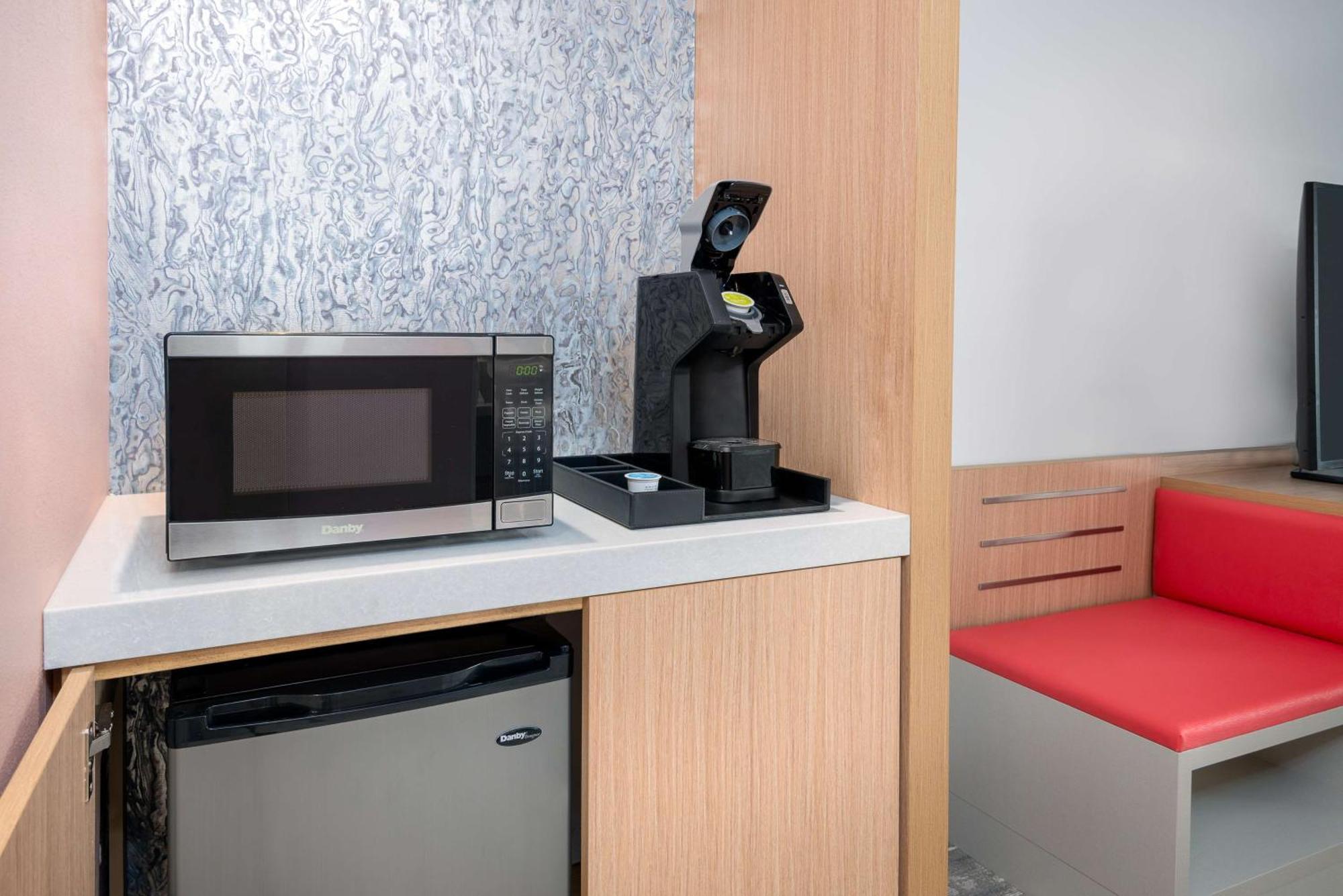 Hilton Garden Inn Panama City Airport, Fl エクステリア 写真