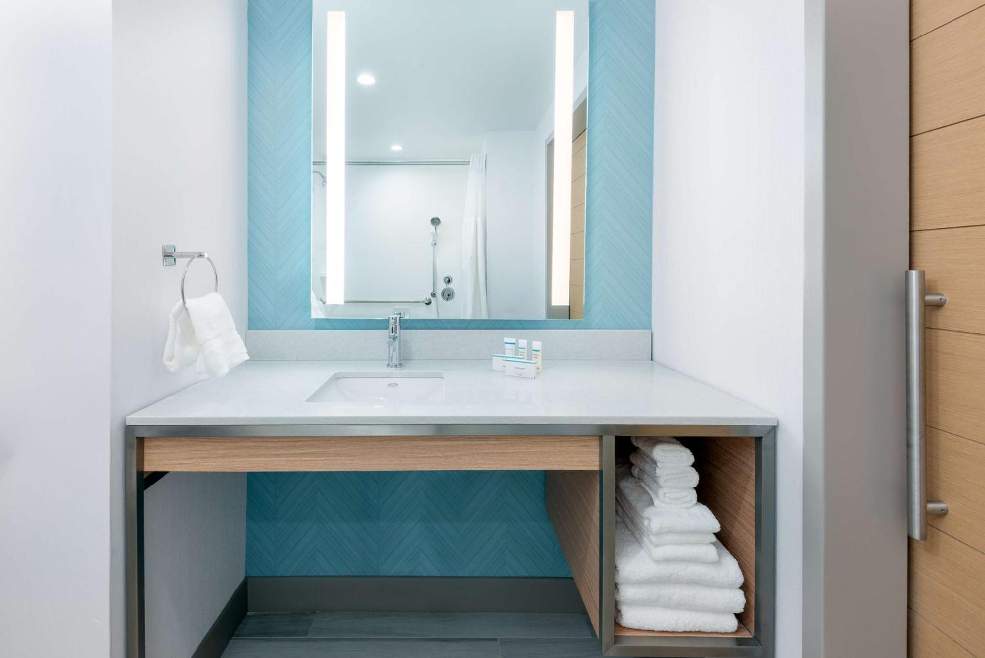 Hilton Garden Inn Panama City Airport, Fl エクステリア 写真